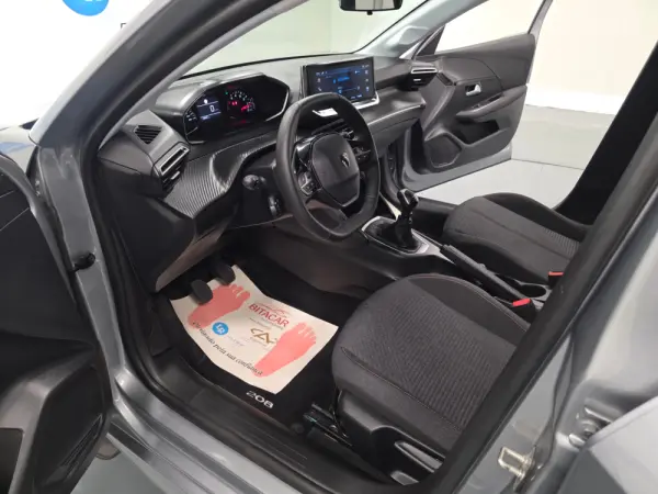 Peugeot 208 1.2 STYLE 72