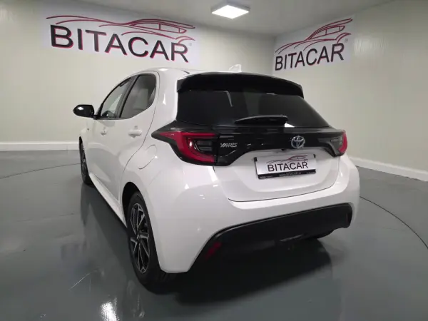 Toyota Yaris 1.5 HDF EXCLUSIVE 24
