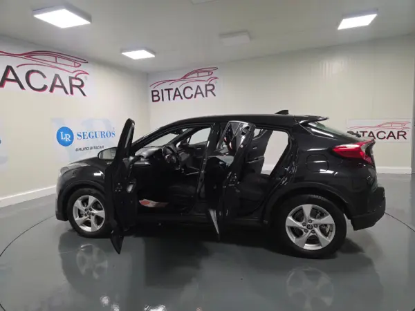 Toyota C-HR 1.8 HSD CONFORT 38