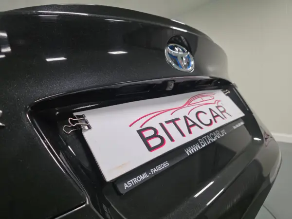 Toyota C-HR 1.8 HSD CONFORT 42
