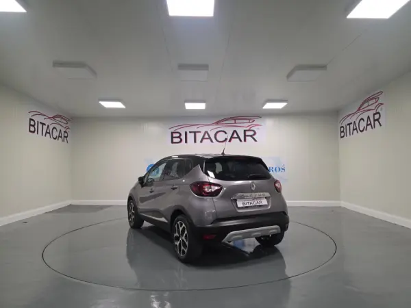 Renault Captur 1.5 DCI EXCLUSIVE 30