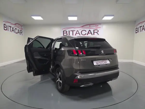 Peugeot 3008 1.5 BLUEHDI ACTIVE 57