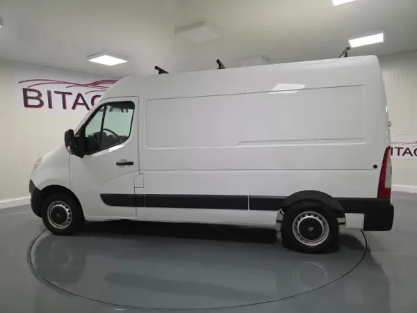 Renault Master 2.3 dCi L2H2 3.5T 26