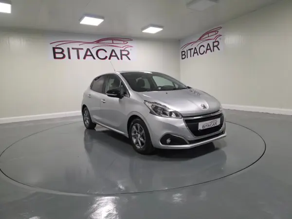 Peugeot 208 1.6 BlueHDi Active 1