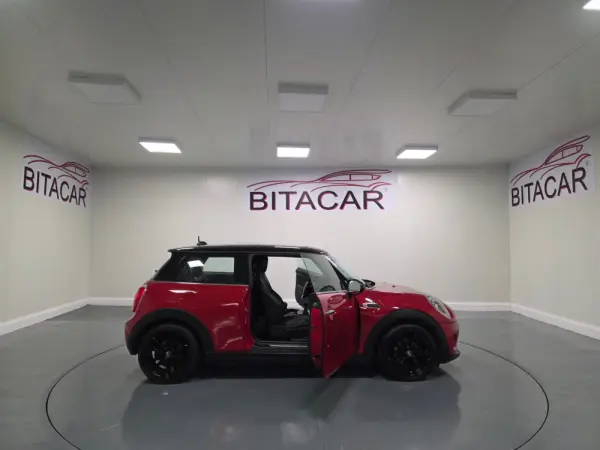 MINI 3 Portas Cooper D 41