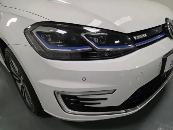 Volkswagen e-Golf AC/DC 5