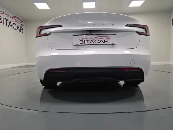 Tesla Model 3 Tração Traseira Premium 36