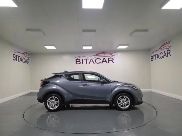 Toyota C-HR 1.8 Hybrid Comfort 28