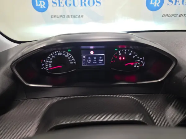 Peugeot 208 1.2 STYLE 87