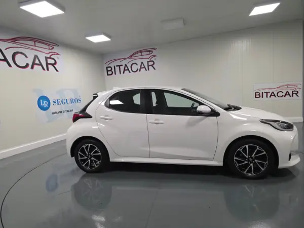 Toyota Yaris 1.5 HDF EXCLUSIVE 3