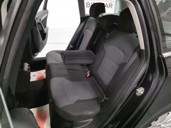 Volkswagen Passat 1.6 TDI Confortline 55