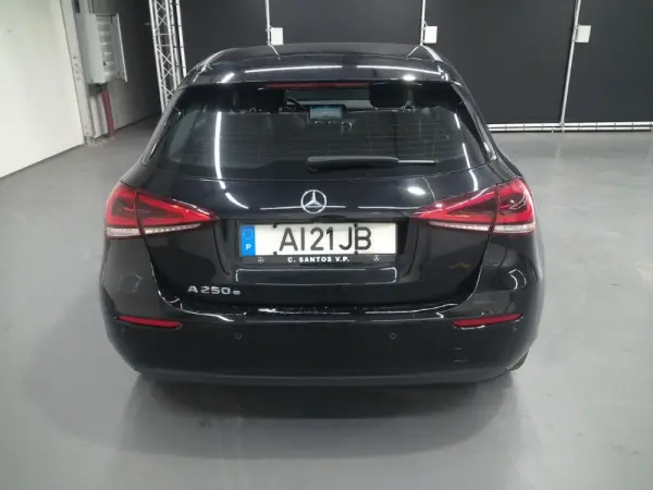 Mercedes-Benz A 250 e Style Plus 5