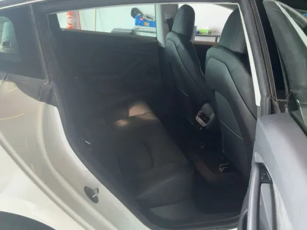 Tesla Model 3 Long Range Dual AWD AWD 3