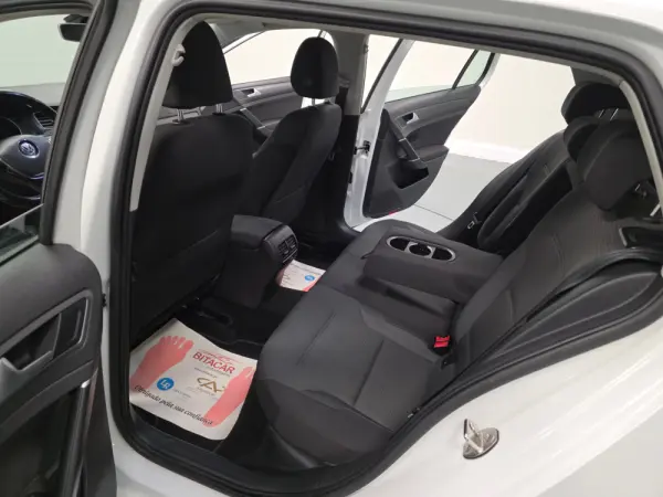 Volkswagen e-Golf AC/DC 37