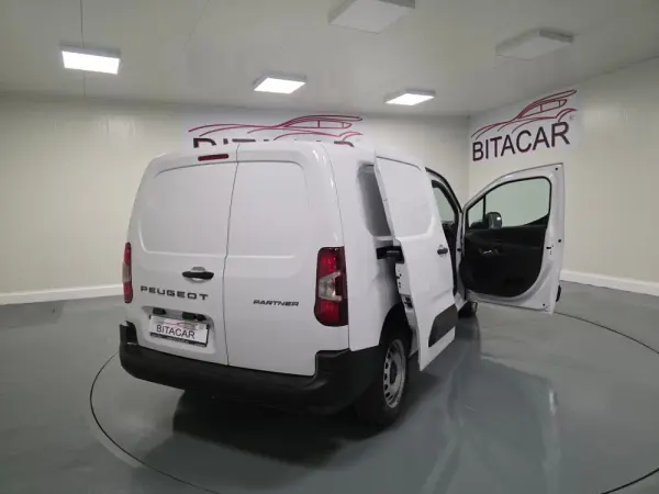 Peugeot Partner 1.5 BLUEHDI 100CV LONGA CAMARA TRASEIRA 71