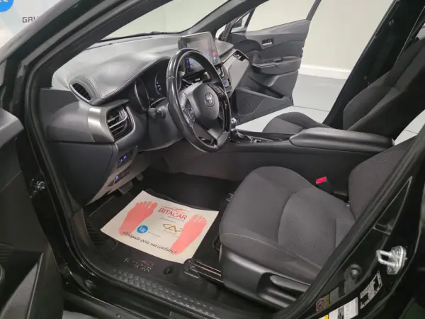 Toyota C-HR 1.8 HSD CONFORT 78