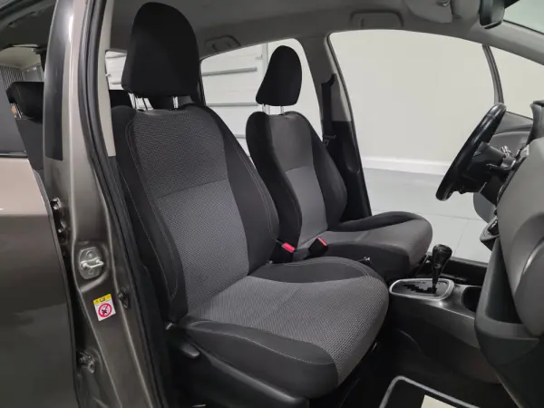 Toyota Yaris 1.5 HSD Comfort+P.Style 81