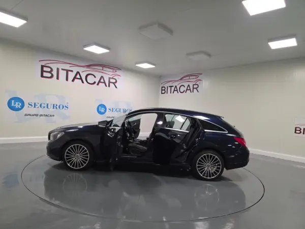 Mercedes-Benz CLA 180 d Shooting Brake Urban 40