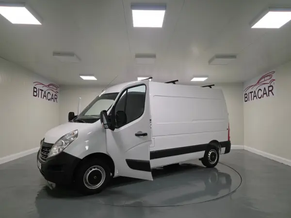 Renault Master 2.3 dCi L2H2 3.5T 22