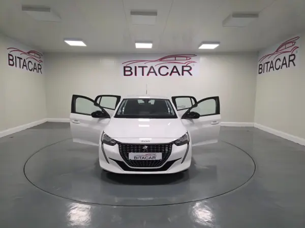 Peugeot 208 1.2 ACTIVE 45