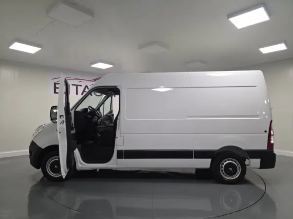 Renault Master L2H2 130CV IVA DEDUTIVEL 23