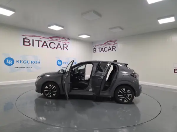 Peugeot 208 ALLURE 44