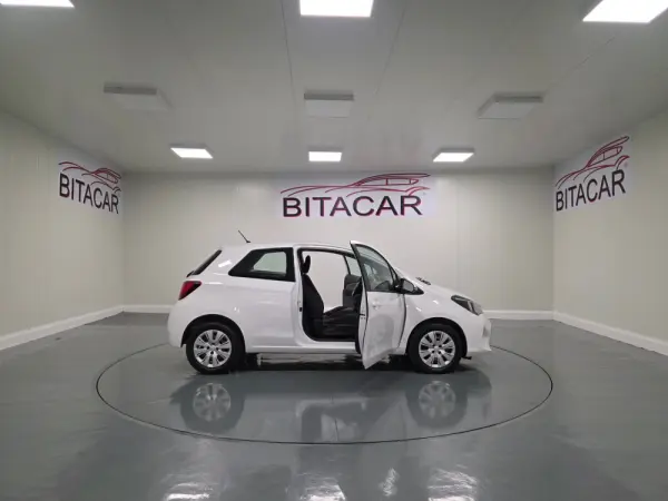 Toyota Yaris BIZZ 1.4 D-4D 90CV IVA DEDUTIVEL 67