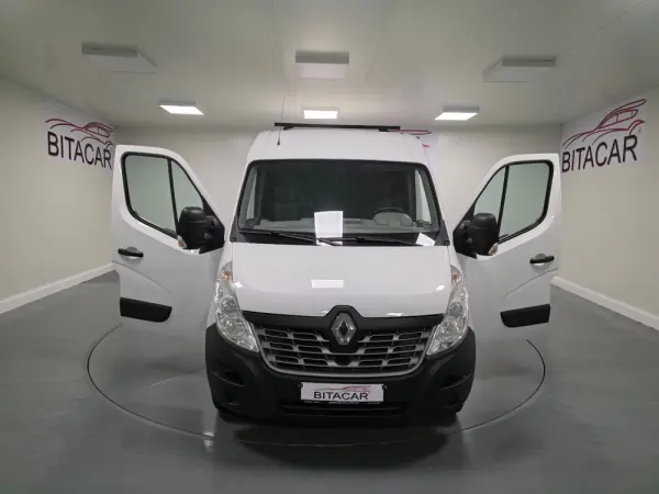 Renault Master 2.3 dCi L2H2 3.5T 19