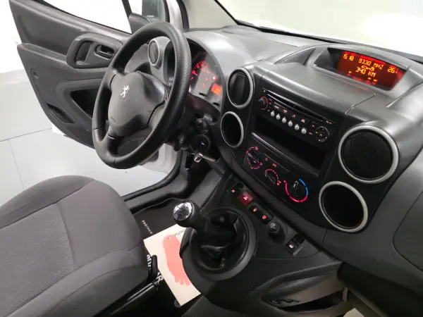 Peugeot Partner 1.6 HDI L1 PACK CD CLIM 57