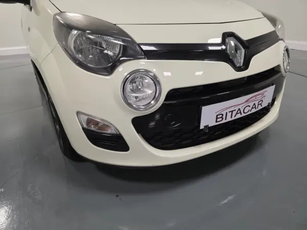 Renault Twingo 1.2 16V Dynamique 6