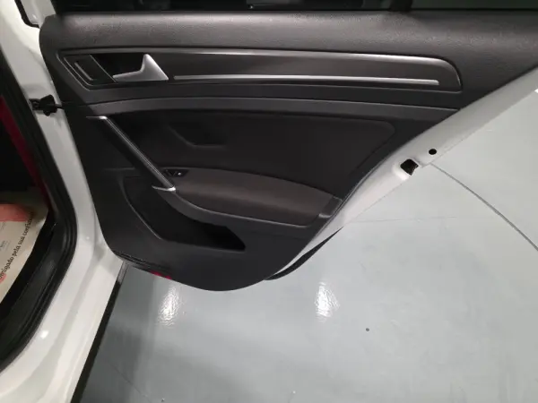 Volkswagen Golf 2.0 TSI GTI DSG Performance 53