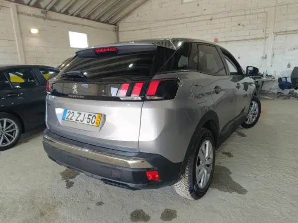 Peugeot 3008 1.5 BlueHDi Active 4