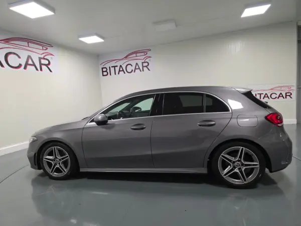 Mercedes-Benz A 180 d AMG Line Aut. 32
