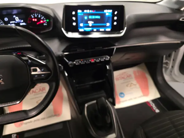 Peugeot 208 1.2 ACTIVE 120