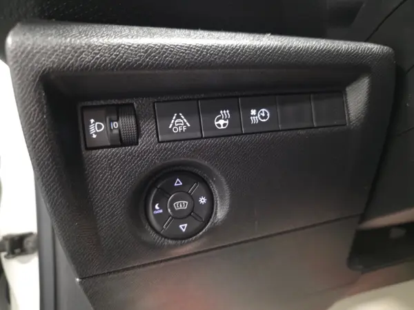 Citroen e-C4 SHINE 98