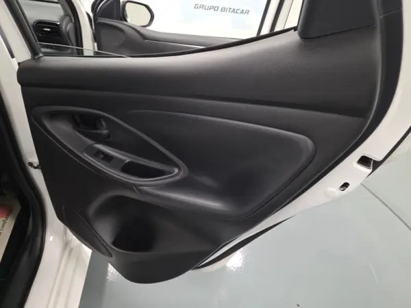Toyota Yaris 1.5 HDF EXCLUSIVE 73