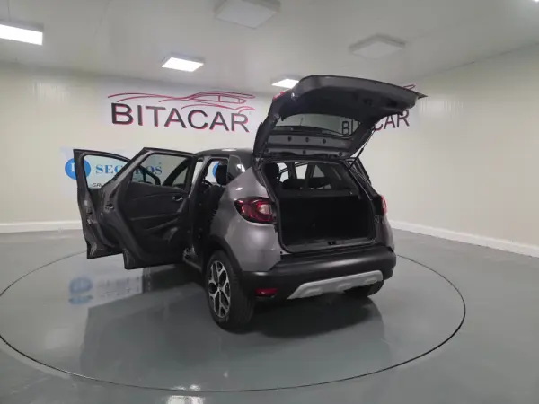 Renault Captur 1.5 DCI EXCLUSIVE 59