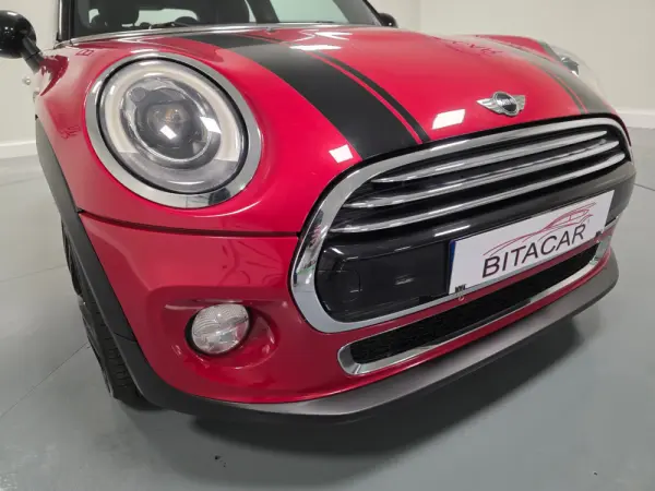 MINI 3 Portas Cooper D 6