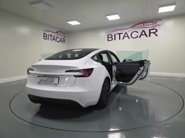 Tesla Model 3 Tração Traseira Premium 56