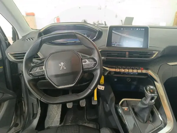 Peugeot 3008 1.5 BlueHDi Active 7