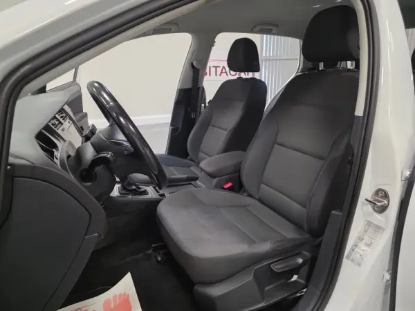 Volkswagen e-Golf AC/DC 52