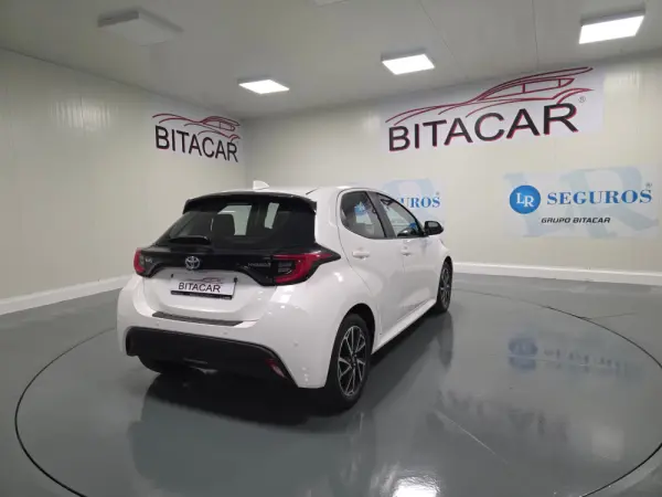 Toyota Yaris 1.5 HDF EXCLUSIVE 32