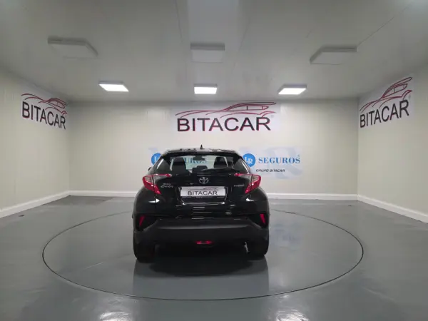 Toyota C-HR 1.8 HSD CONFORT 22