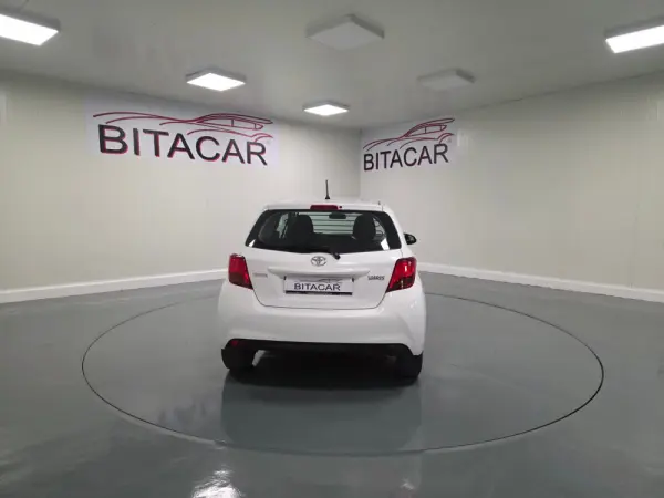Toyota Yaris BIZZ 1.4 D-4D 90CV IVA DEDUTIVEL 41