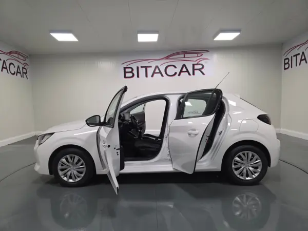 Peugeot 208 1.2 ACTIVE 53