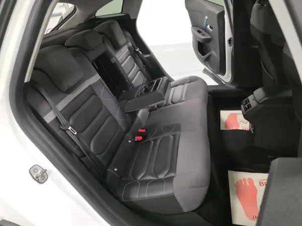 Citroen e-C4 SHINE 80