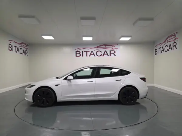 Tesla Model 3 Tração Traseira Premium 16