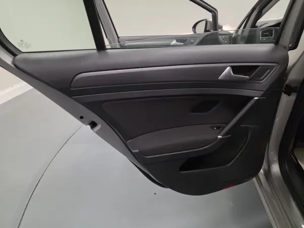 Volkswagen Golf 1.6 TDI CONFORTLINE 60