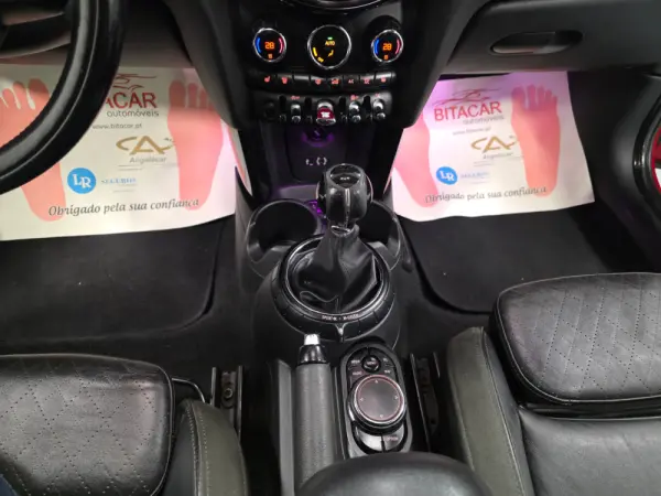 MINI 3 Portas Cooper D 106