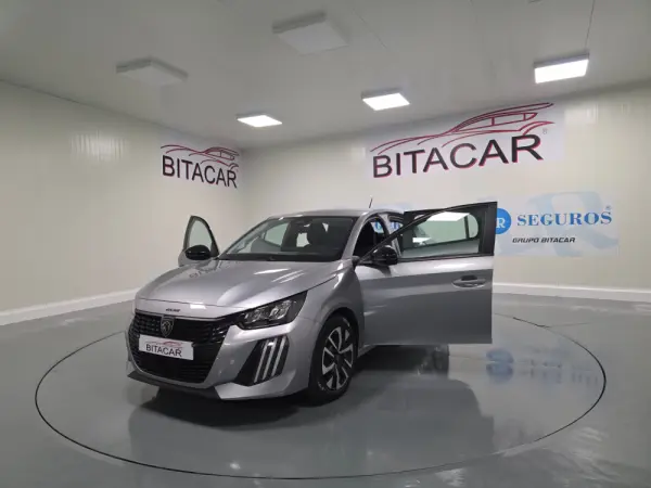 Peugeot 208 1.2 STYLE 38